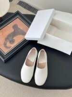 Maison Margiela Tabi - Image 2