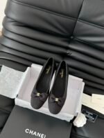 CHANEL Cap Toe Bow Pumps - Image 2