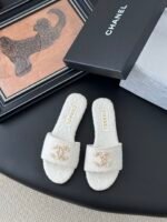 CHANEL Slippers - Image 2