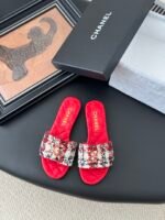CHANEL Slippers - Image 2