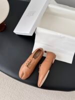 Maison Margiela Tabi - Image 5