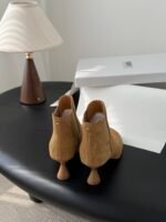 Maison Margiela Tabi Chelsea Ankle Boots - Image 4