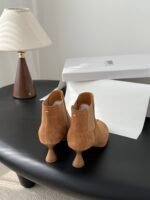 Maison Margiela Tabi Chelsea Ankle Boots - Image 4