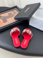 CHANEL Slippers - Image 4