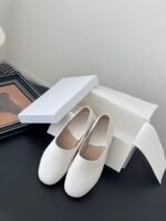 Maison Margiela Tabi - Image 5