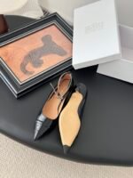 Maison Margiela kinkies - Image 3