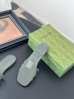 GUCCI Rubber Slide Sandals - Image 3