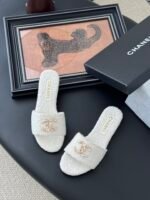 CHANEL Slippers - Image 6