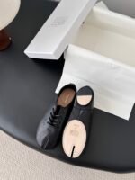 Maison Margiela Tabi - Image 3