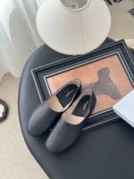 Maison Margiela Tabi - Image 5